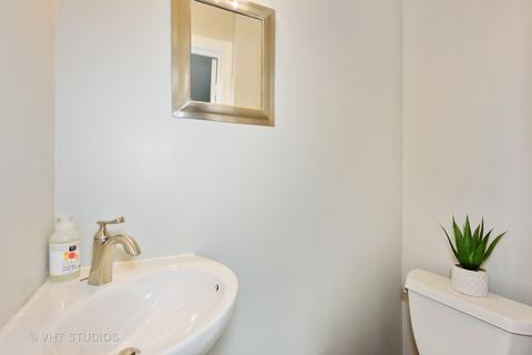 1418 Evergreen St, Wheaton, IL 60187 photo 11