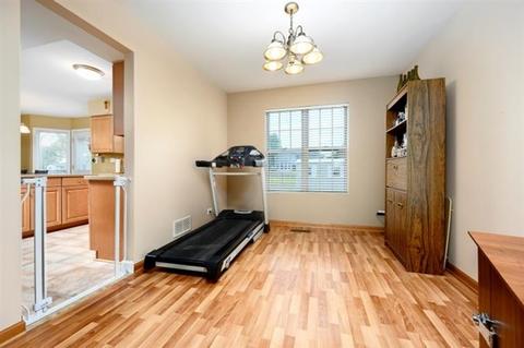 944 Longford Rd, Bartlett, IL 60103 photo 5