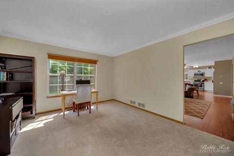 805 Baltusrol Dr, Elgin, IL 60123 photo 6