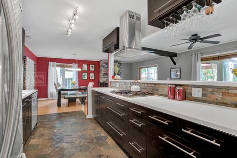 1340 Hassell Rd, Hoffman Estates, IL 60169 photo 11
