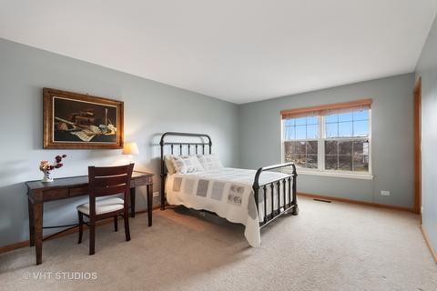 251 Lillian Pl, Bartlett, IL 60103 photo 17