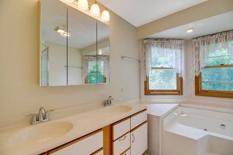 117 Windjammer Ln, Third Lake, IL 60030 photo 12