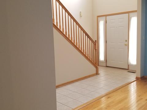 5351 Christopher Dr, Oak Forest, IL 60452 photo 2