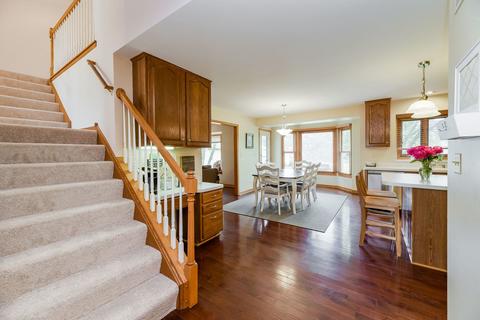 62 N Forestview Ln, Aurora, IL 60502 photo 8