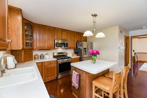 62 N Forestview Ln, Aurora, IL 60502 photo 7
