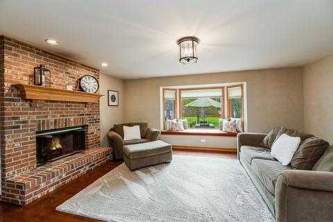 62 N Forestview Ln, Aurora, IL 60502 photo 11