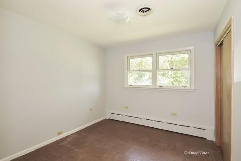 460 Bally Rd, Mchenry, IL 60050 photo 12