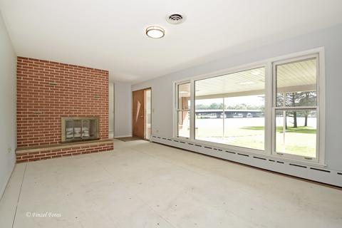 460 Bally Rd, Mchenry, IL 60050 photo 4