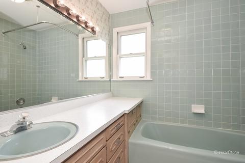 460 Bally Rd, Mchenry, IL 60050 photo 13
