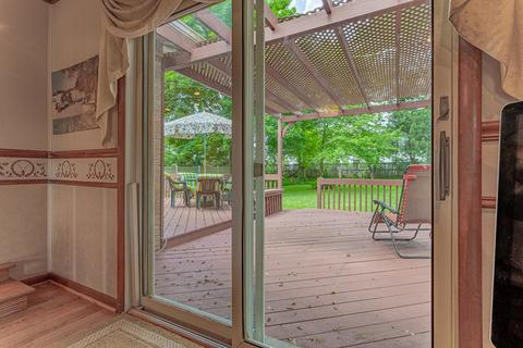 441 Locust Ln, Roselle, IL 60172 photo 21
