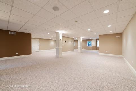 540 Eagle Brook Ln, Naperville, IL 60565 photo 11