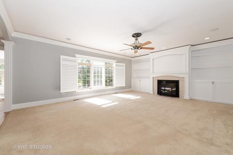 540 Eagle Brook Ln, Naperville, IL 60565 photo 4
