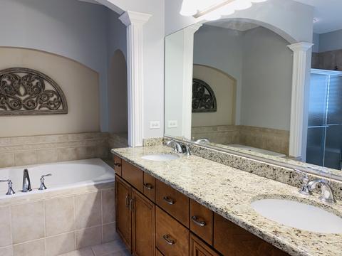 540 Eagle Brook Ln, Naperville, IL 60565 photo 16