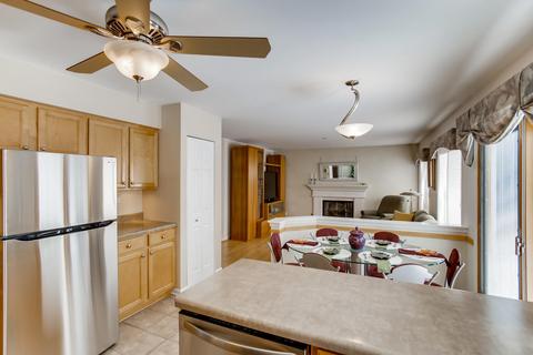 864 Tallgrass Dr, Bartlett, IL 60103 photo 7