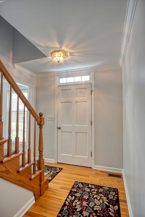 2064 Creekside Dr, Wheaton, IL 60189 photo 3