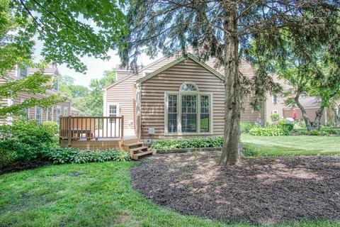 2064 Creekside Dr, Wheaton, IL 60189 photo 30