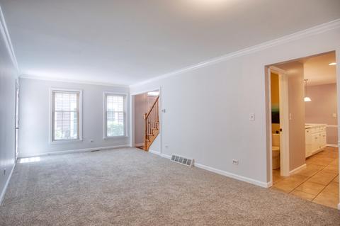 2064 Creekside Dr, Wheaton, IL 60189 photo 13