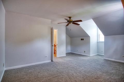 2064 Creekside Dr, Wheaton, IL 60189 photo 19