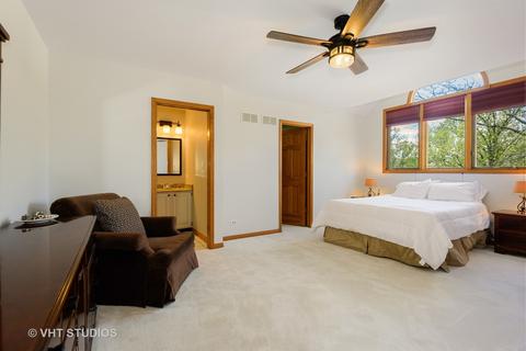 2060 Hallmark Ct, Wheaton, IL 60187 photo 14