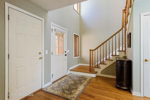 2060 Hallmark Ct, Wheaton, IL 60187 photo 12