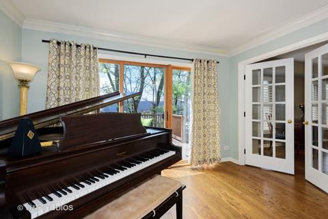 2060 Hallmark Ct, Wheaton, IL 60187 photo 5