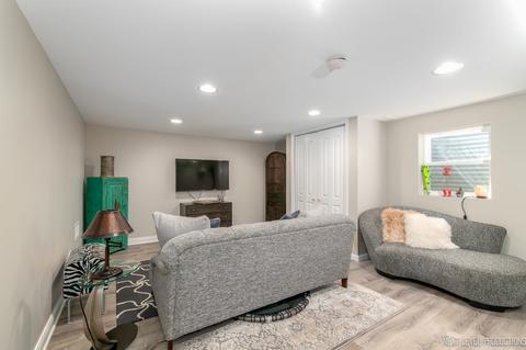 626 E 5th Ave, Naperville, IL 60563 photo 21