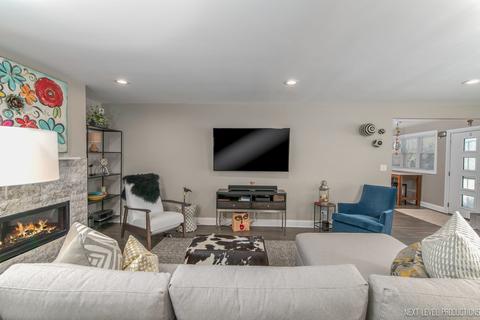 626 E 5th Ave, Naperville, IL 60563 photo 11