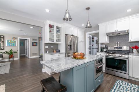 626 E 5th Ave, Naperville, IL 60563 photo 5