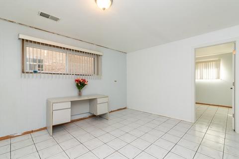 4255 W Devon Ave, Chicago, IL 60646 photo 11