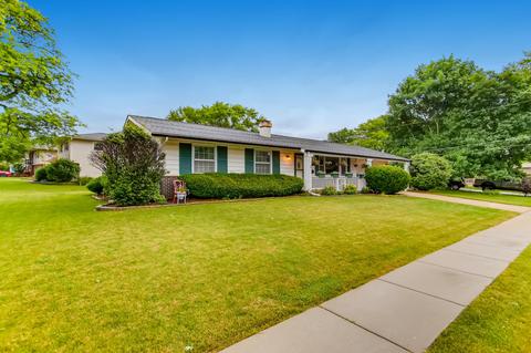 1588 Junior Pl, Elgin, IL 60123 photo 2