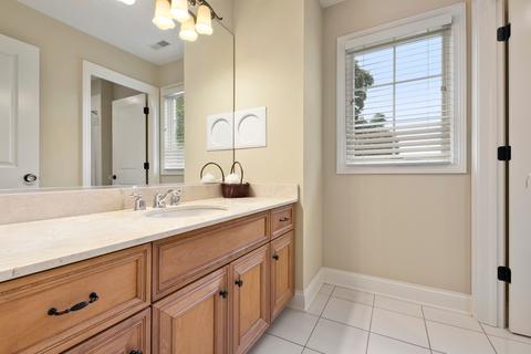 521 Crest St, Wheaton, IL 60187 photo 19
