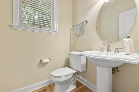 521 Crest St, Wheaton, IL 60187 photo 12