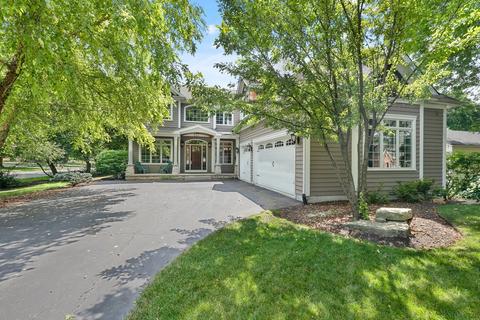 521 Crest St, Wheaton, IL 60187 photo 1