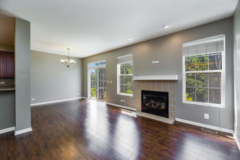 24215 Walnut Cir, Plainfield, IL 60585 photo 2