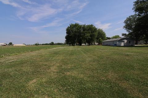 225 Chicago St, Dewitt, IL 61735 photo 20