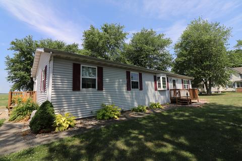 225 Chicago St, Dewitt, IL 61735 photo 2