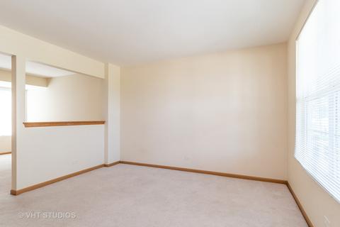 1581 Simms St, Aurora, IL 60504 photo 2