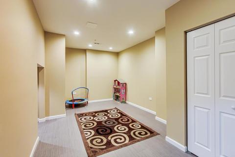 1001 Willowbrook Dr, Wheeling, IL 60090 photo 33