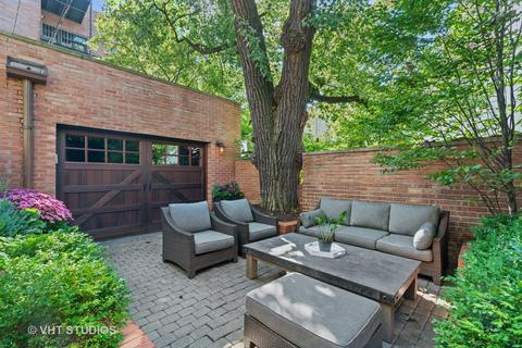 19 E Scott St, Chicago, IL 60610 photo 24