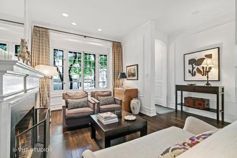 19 E Scott St, Chicago, IL 60610 photo 3