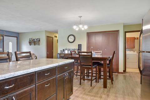 599 Pinecrest Pl, Rantoul, IL 61866 photo 9
