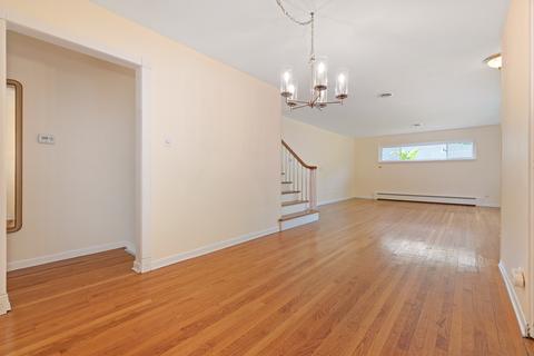 802 Webster Ave, Wheaton, IL 60187 photo 9