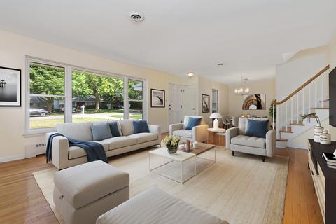 802 Webster Ave, Wheaton, IL 60187 photo 2