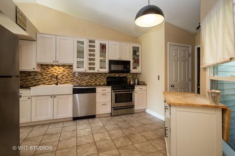 900 Fox Run Ln, Algonquin, IL 60102 photo 2