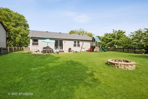 900 Fox Run Ln, Algonquin, IL 60102 photo 15