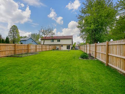3320 Fox Hill Rd, Aurora, IL 60504 photo 10