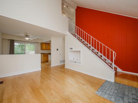 3320 Fox Hill Rd, Aurora, IL 60504 photo 2