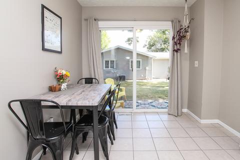 1556 Hunt Dr #E, Normal, IL 61761 photo 8
