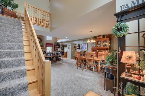 804 E Boone St, Tolono, IL 61880 photo 11