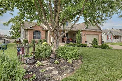 804 E Boone St, Tolono, IL 61880 photo 8